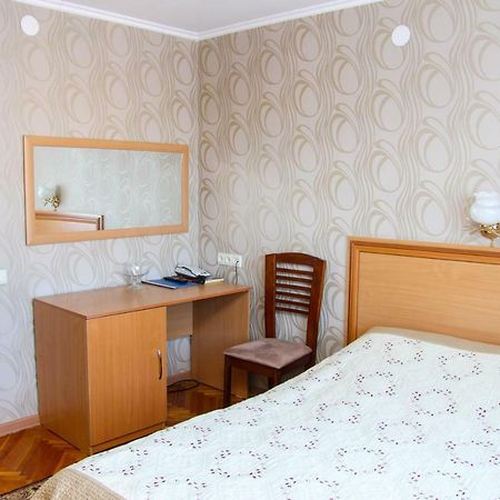 Ust-Kamenogorsk Hotel Екстериор снимка