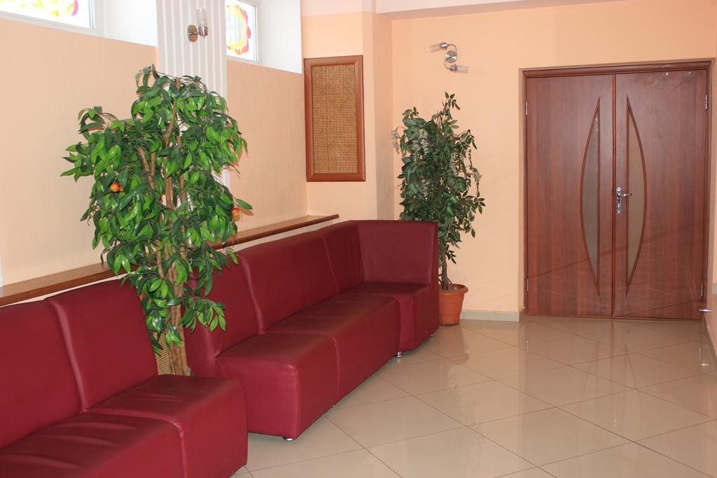 Ust-Kamenogorsk Hotel Екстериор снимка